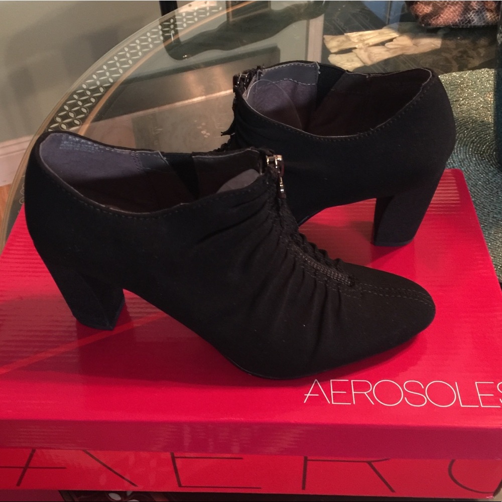 Aerosoles Black ankle booties- NEW in box!